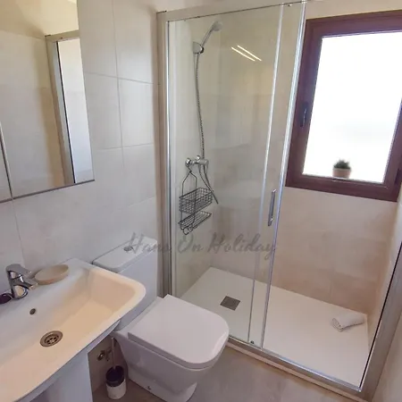 Casa Geranio, 2 Bedroom With Amazing Views, Pool And Free Private Parking Hansonholiday *